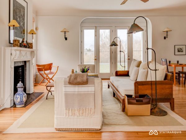 Hamptons Home 1020917
