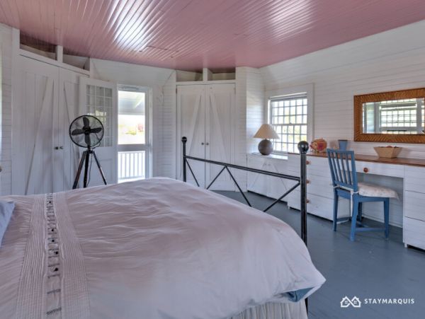 Hamptons Home 1020917