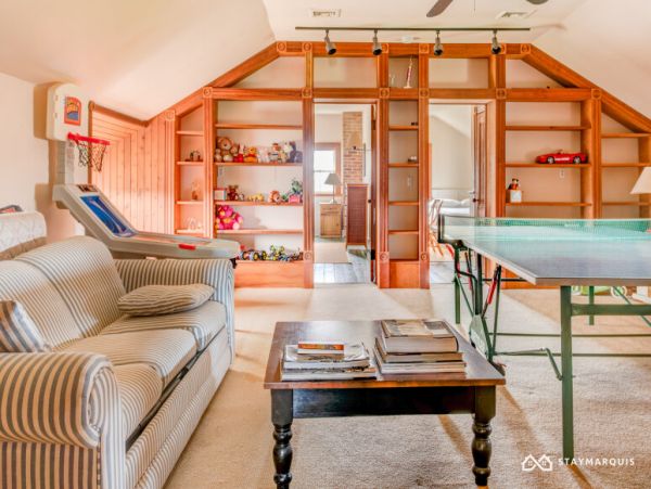 Hamptons Home 1020917