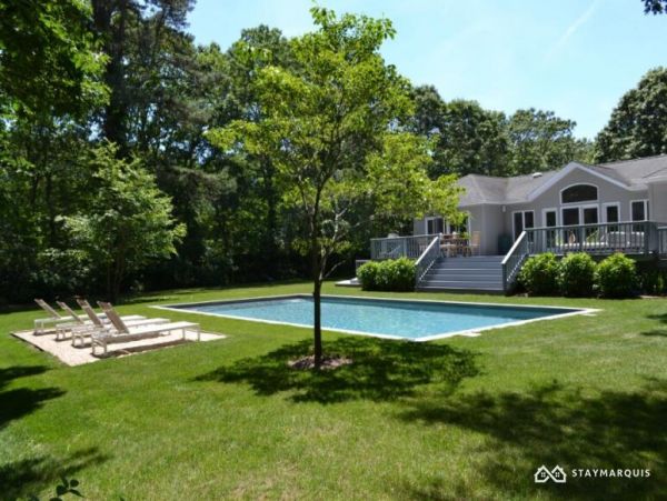 Hamptons Home 1020918