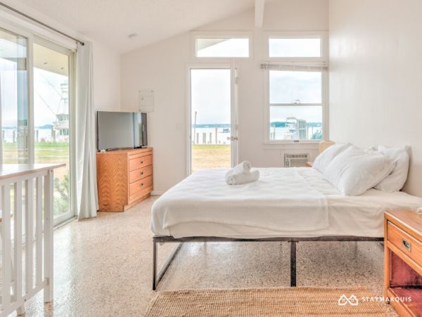 Hamptons Home 1020919