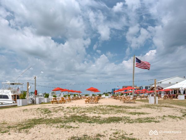Hamptons Home 1020919