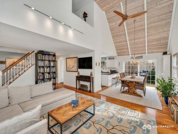 Hamptons Home 1020920