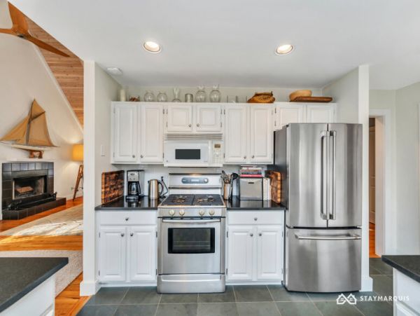 Hamptons Home 1020920