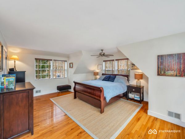 Hamptons Home 1020920