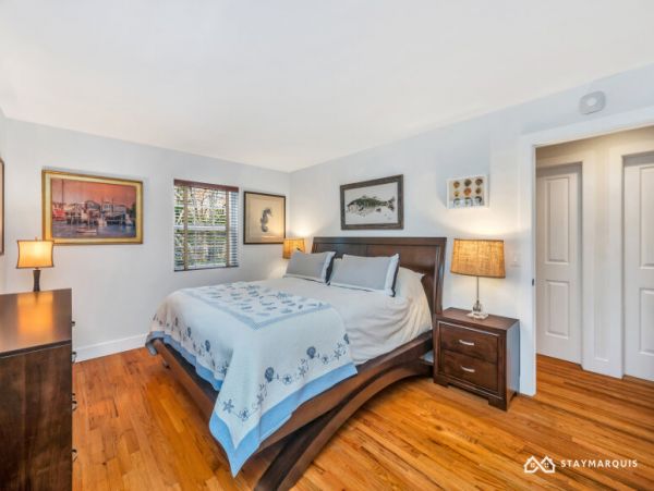 Hamptons Home 1020920