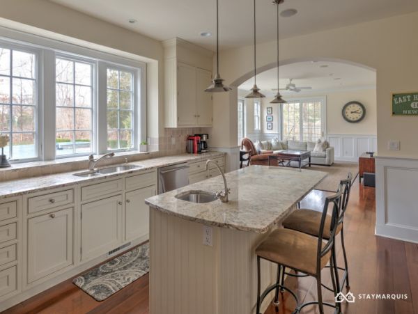 Hamptons Home 1020921