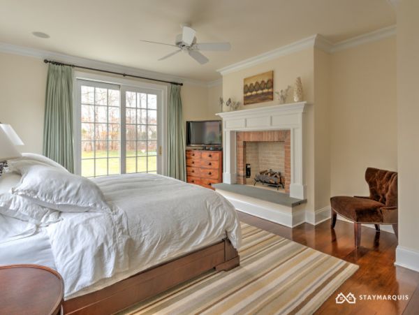 Hamptons Home 1020921