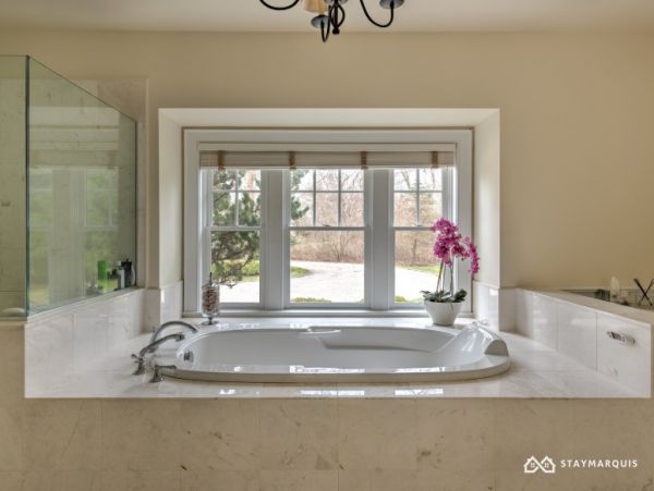 Hamptons Home 1020921