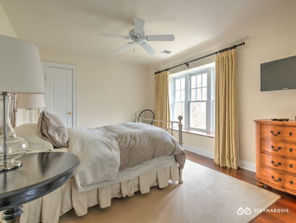 Hamptons Home 1020921