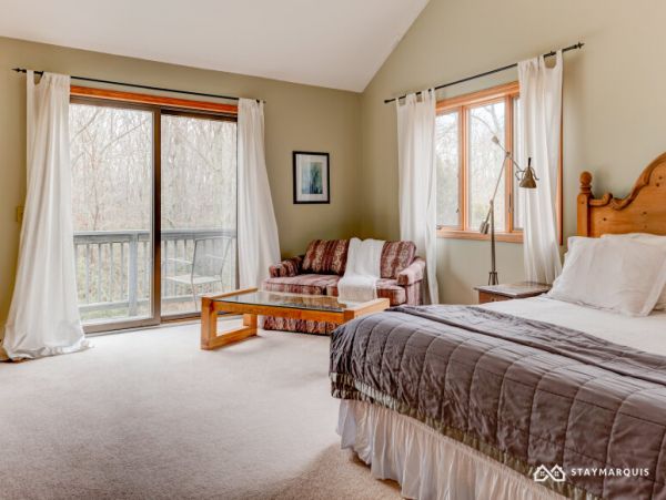 Hamptons Home 1020922