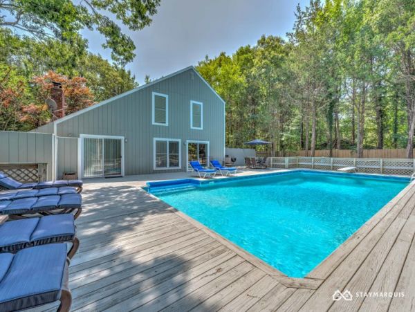 Hamptons Home 1020924