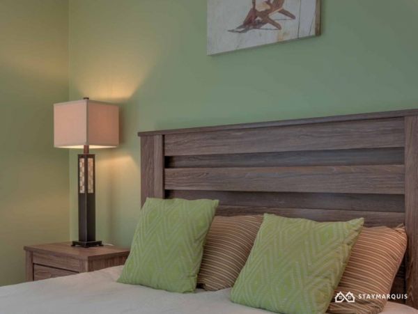 Hamptons Home 1020924