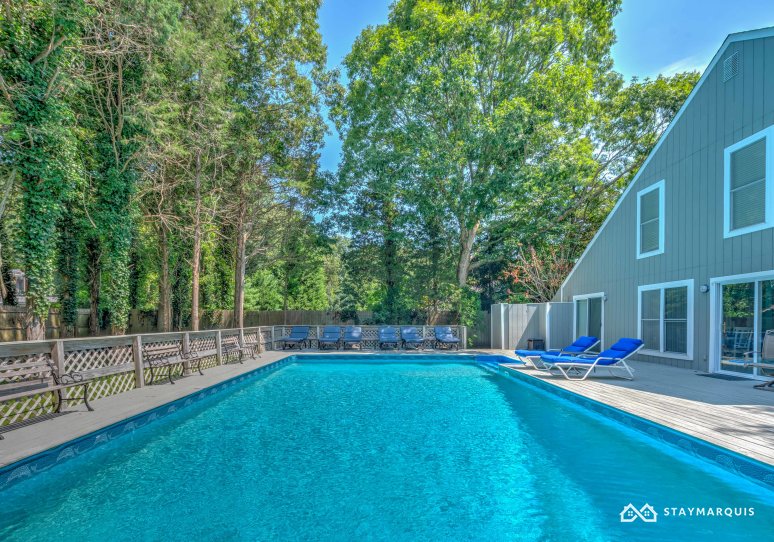 Hamptons Home 1020924