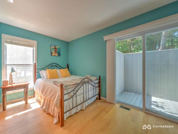 Hamptons Home 1020924