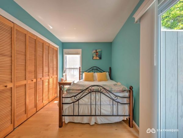 Hamptons Home 1020924