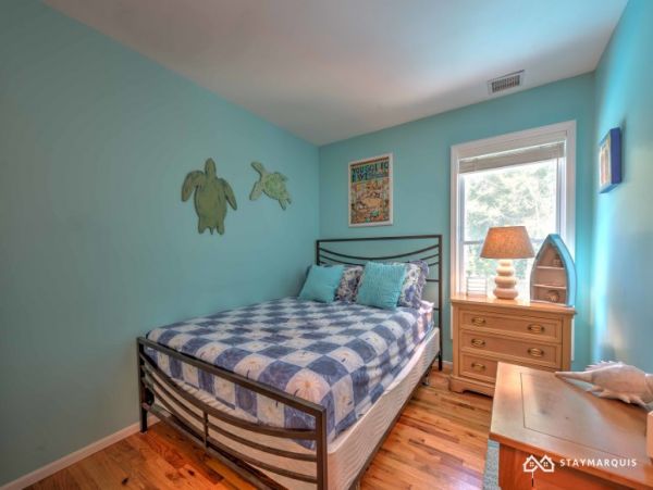 Hamptons Home 1020924
