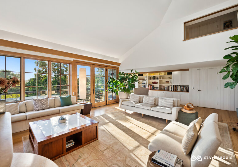 Hamptons Home 1020925