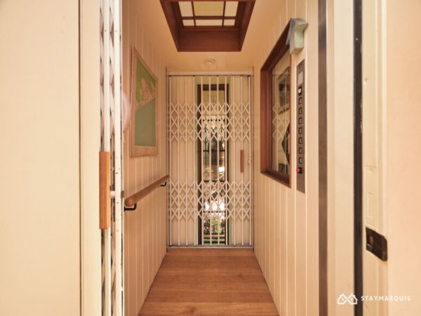 Hamptons Home 1020925