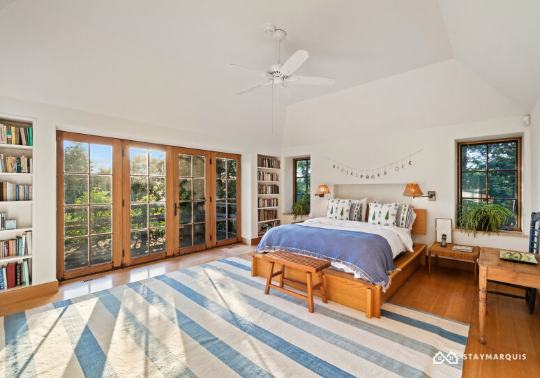 Hamptons Home 1020925