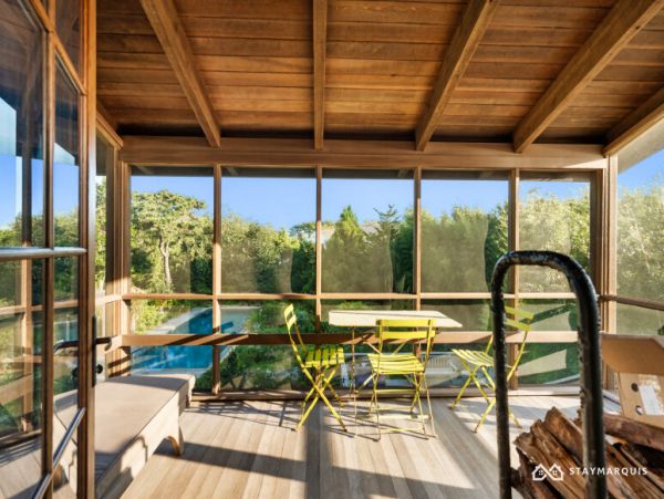 Hamptons Home 1020925