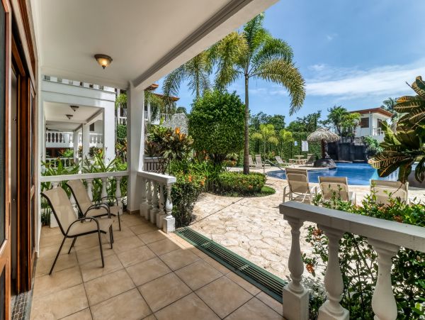 Jaco Condo 1020926