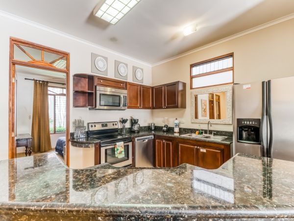 Jaco Condo 1020926