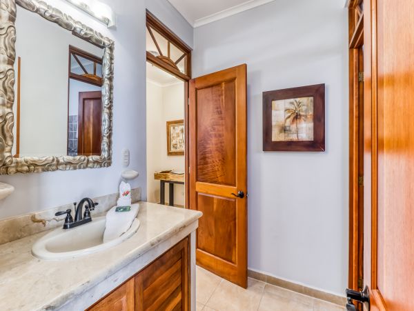 Jaco Condo 1020926