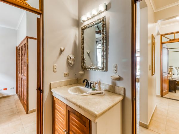 Jaco Condo 1020926
