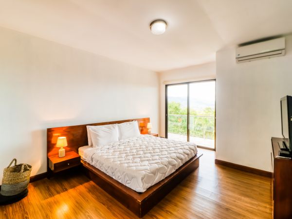 Gorgeous Villa in Puntarenas with Views and Private Pool