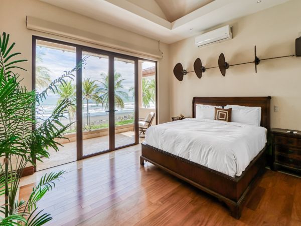 Beachfront 4 Bedroom Home with Private Pool