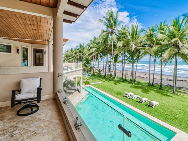 Beachfront 4 Bedroom Home with Private Pool
