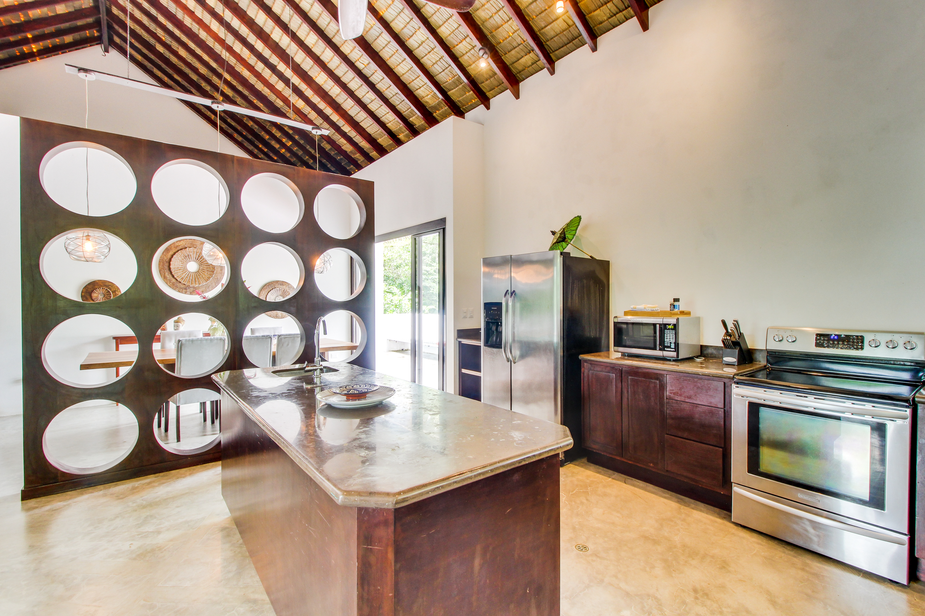 Estate For Rent with Five Residences Penthouse