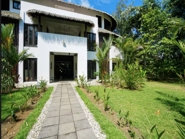 Estate For Rent with Five Residences Penthouse