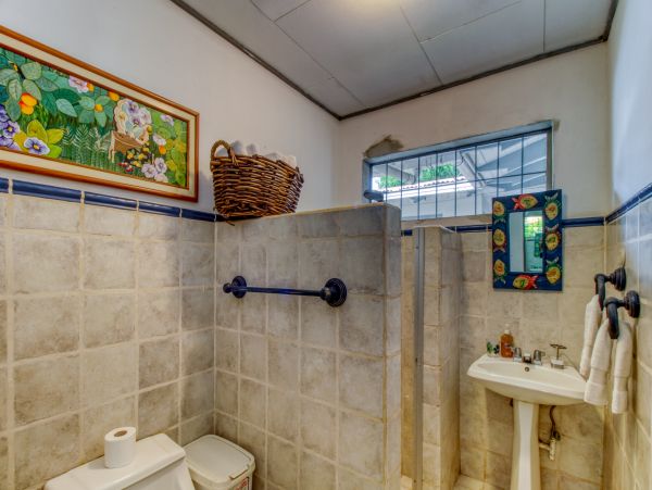 Playa del Coco Five Bedroom Beachfront Vacation Home