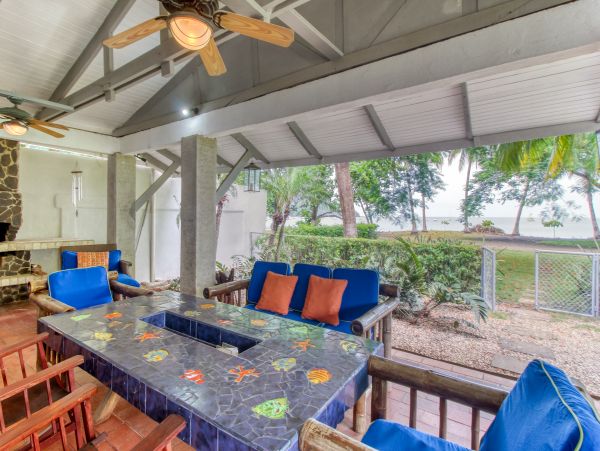 Playa del Coco Five Bedroom Beachfront Vacation Home