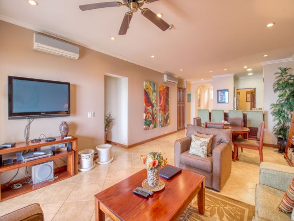 Playa Flamingo Condo 1020971