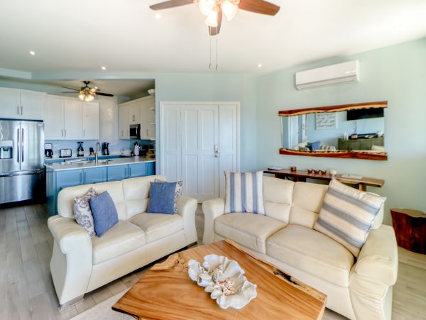Playa Flamingo Condo 1021035