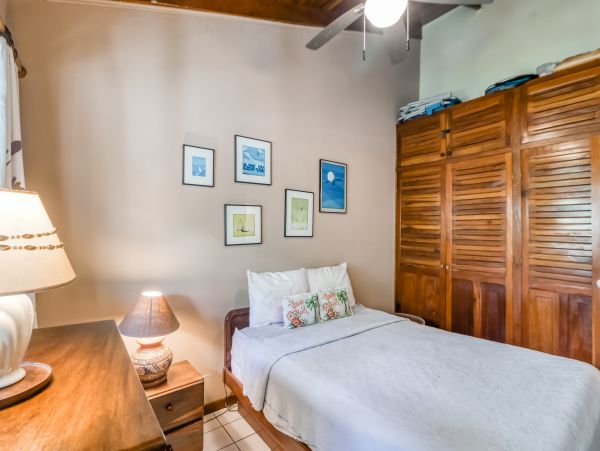 Playa Flamingo Home 1021041