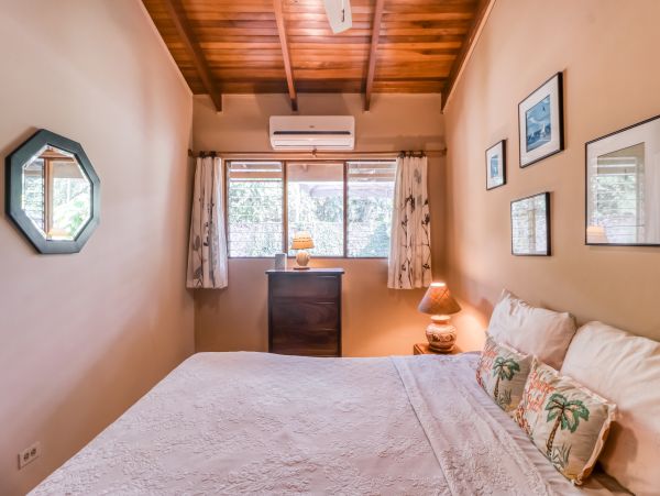 Playa Flamingo Home 1021041