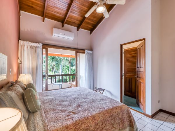 Playa Flamingo Home 1021041
