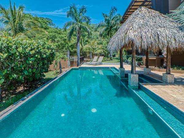 Stunning Coastal Oasis in Guanacaste Near the Beach