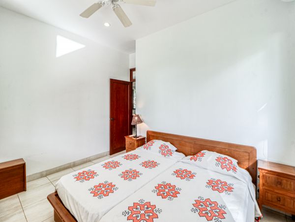 Playa Flamingo Home 1021052