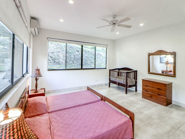 Playa Flamingo Home 1021052