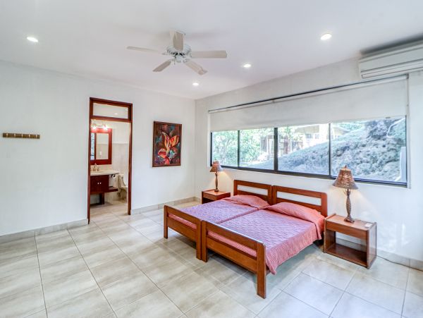 Playa Flamingo Home 1021052