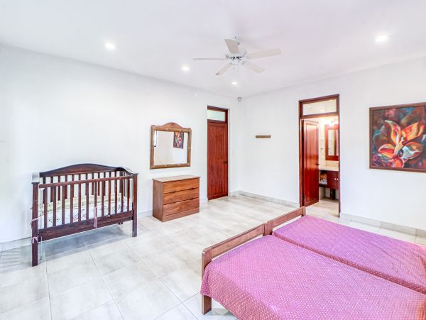 Playa Flamingo Home 1021052
