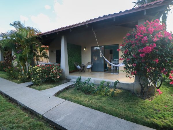 Playa Potrero Vacation Condo One Bedroom Walk to Beach