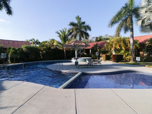 Playa Potrero Vacation Condo One Bedroom Walk to Beach