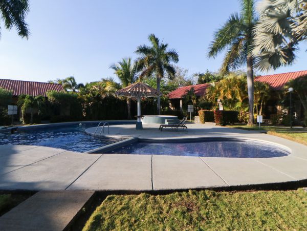 Playa Potrero Vacation Condo One Bedroom Walk to Beach