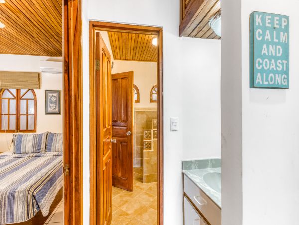 Playa Flamingo Home 1021067
